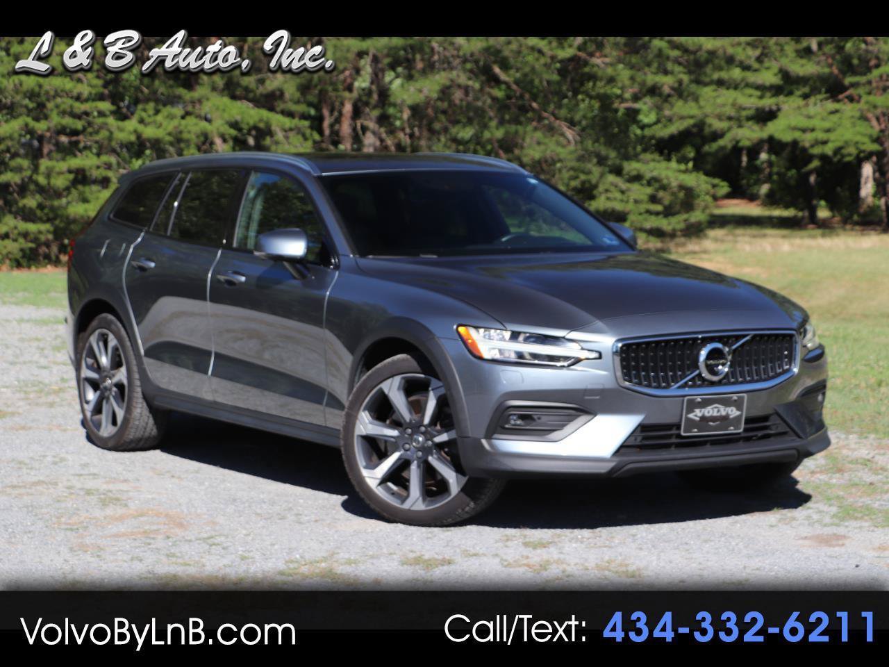 Used 2019 Volvo V60 T5 Cross Country AWD/4WD image 1