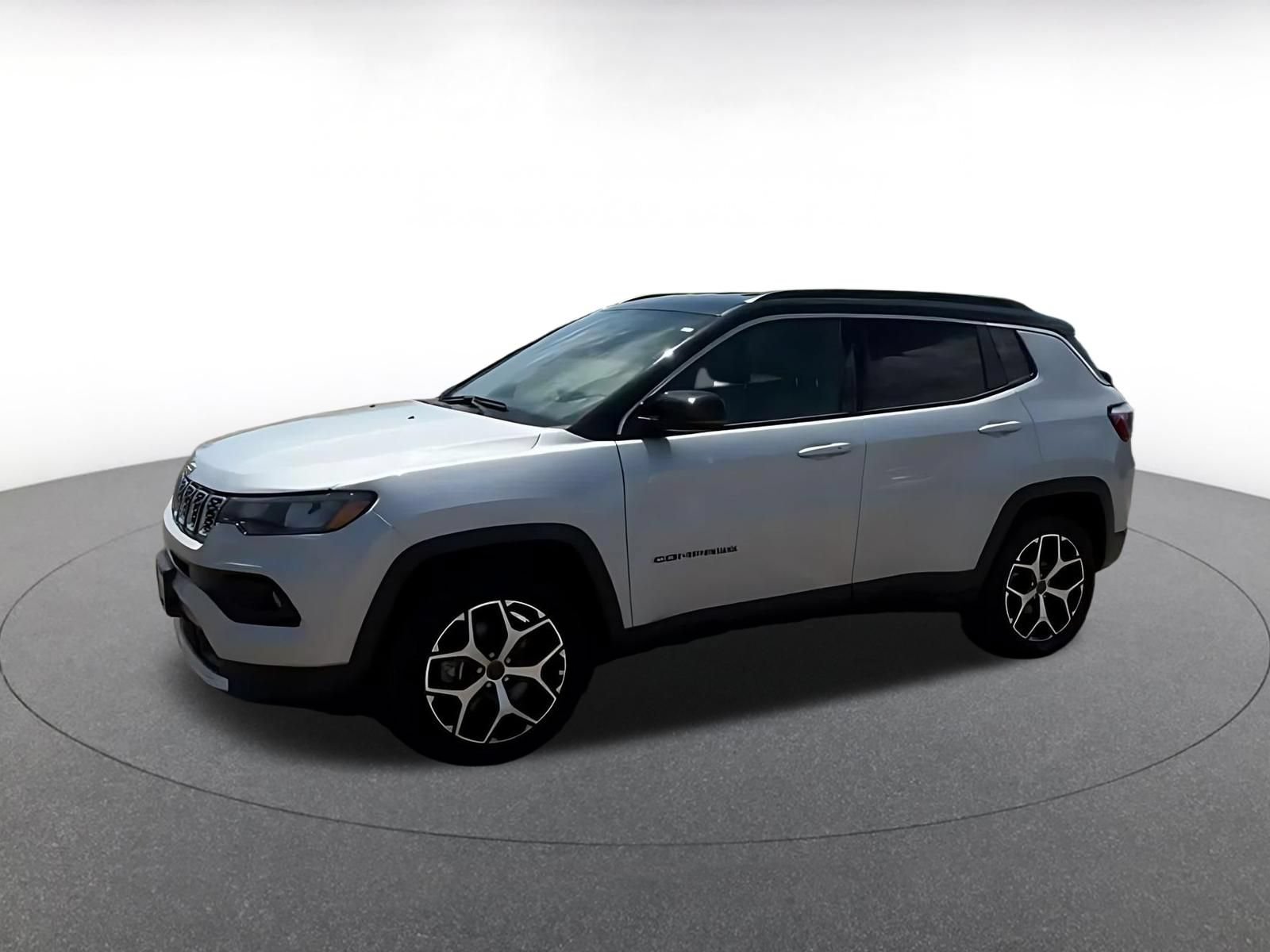 Used 2025 Jeep Compass Limited AWD/4WD image 7