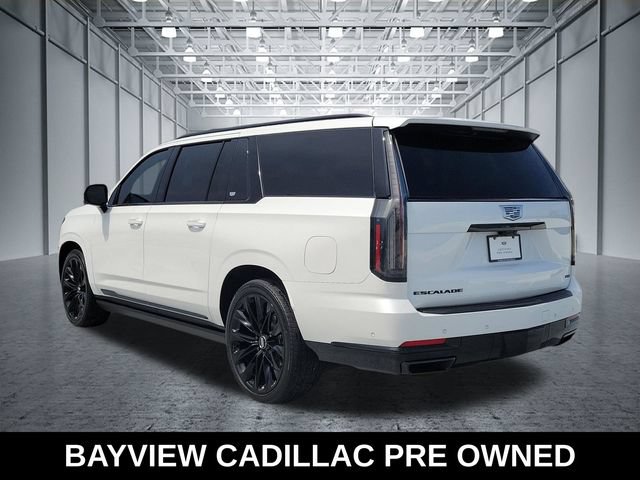 Used 2025 Cadillac Escalade ESV Sport Platinum w/ LPO, ONYX Package AWD/4WD image 3