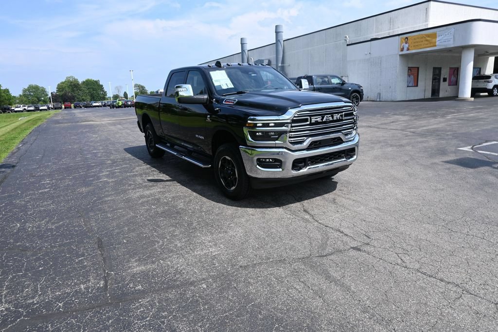 Used 2025 RAM 2500 Laramie AWD/4WD image 17