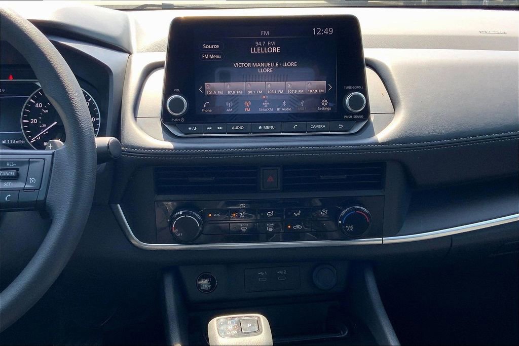 Used 2025 Nissan Rogue S image 9