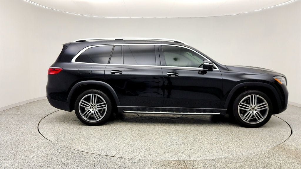Used 2024 Mercedes-Benz GLS 450 4MATIC image 4