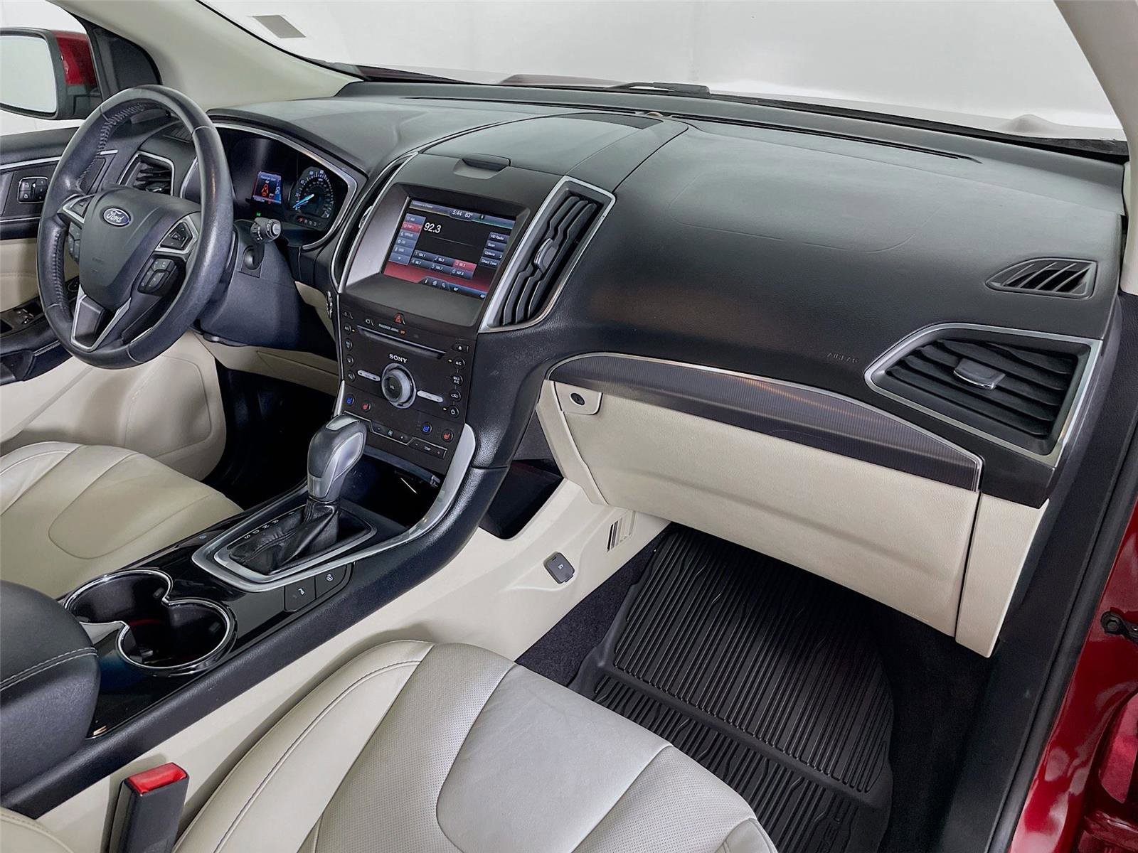 Used 2015 Ford Edge Titanium w/ Equipment Group 302A image 34