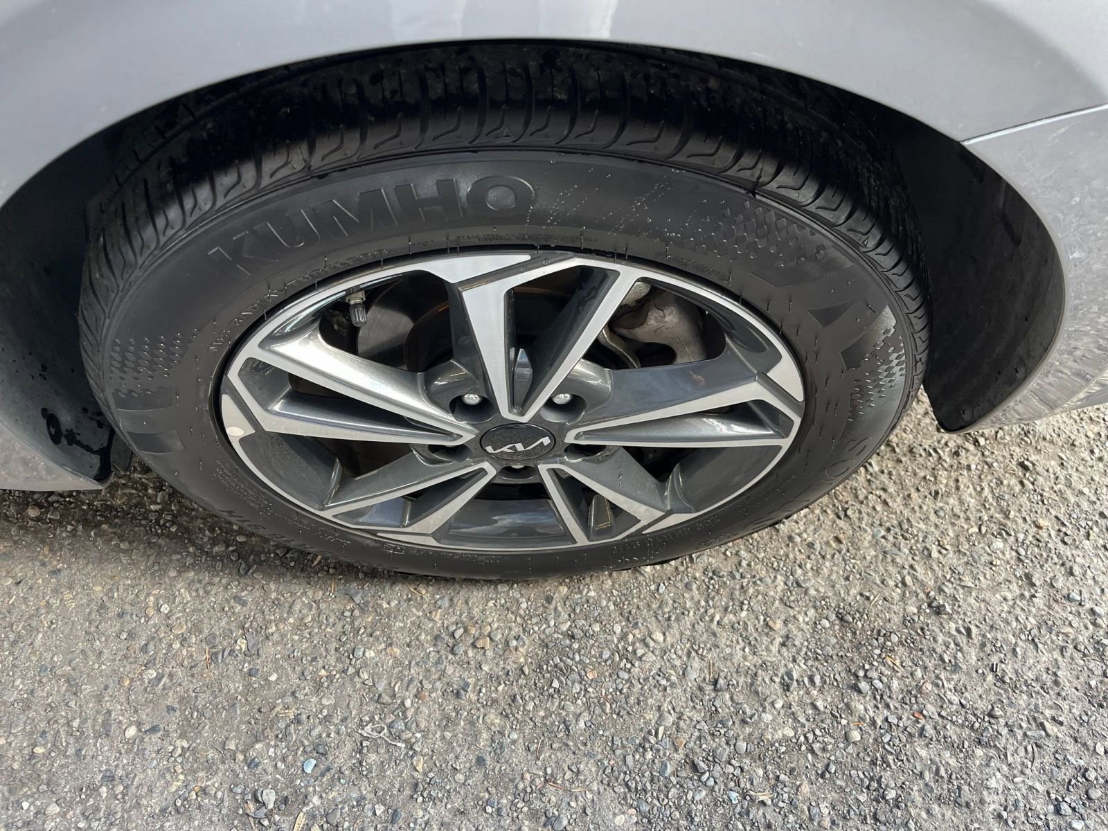 Used 2024 Kia Forte LXS image 30