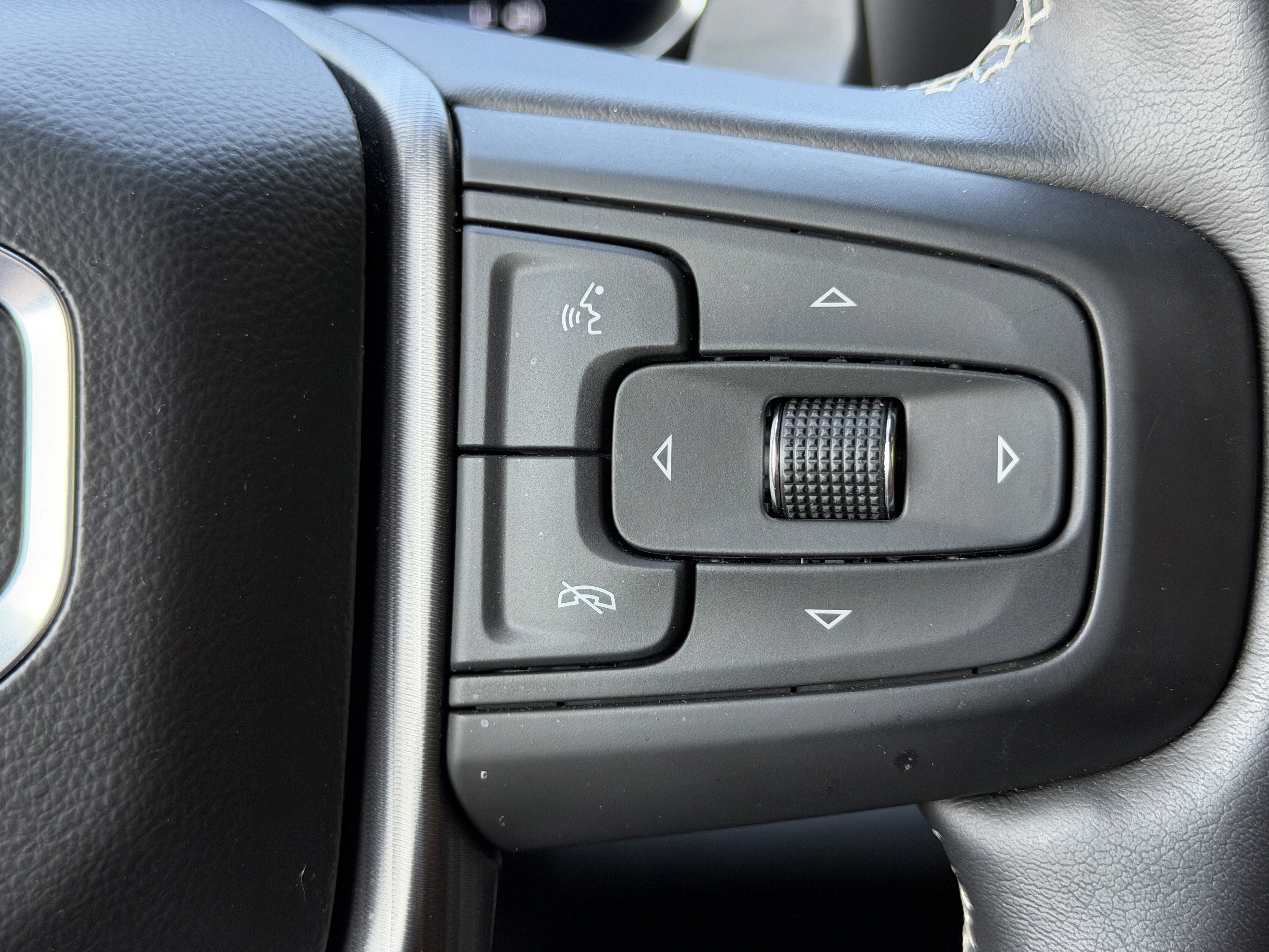 Used 2024 GMC Sierra 1500 Denali Ultimate AWD/4WD image 35