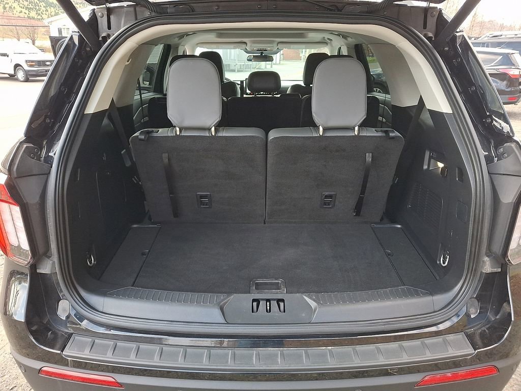 Used 2025 Ford Explorer Active w/ Active Comfort Package AWD/4WD image 29