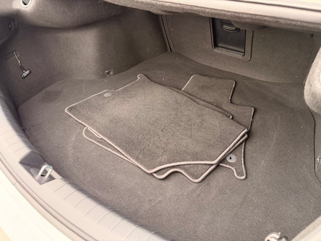 Used 2017 Kia Cadenza Technology FWD image 37