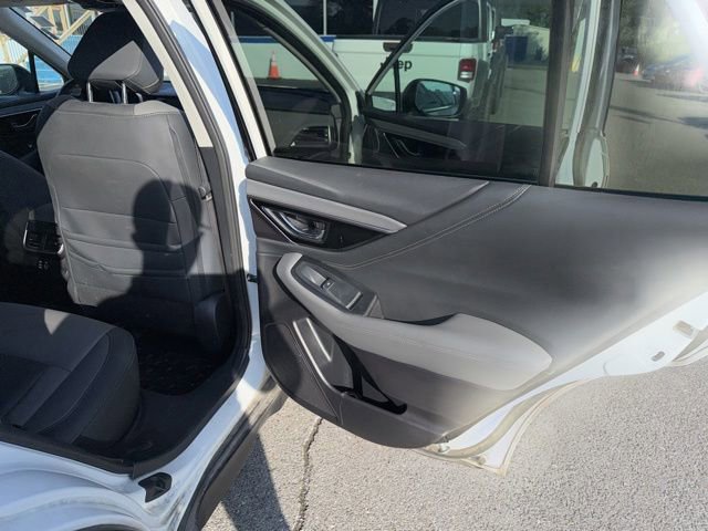 Used 2023 Subaru Outback Onyx Edition AWD/4WD image 16