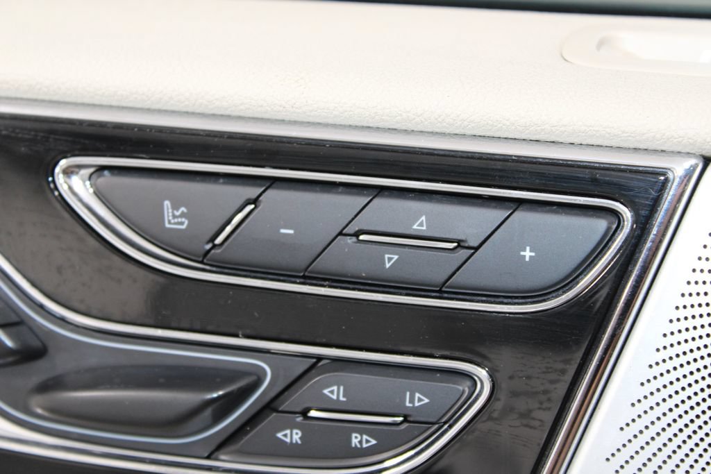 Used 2020 Lincoln Navigator L Reserve w/ Luxury Package AWD/4WD image 47