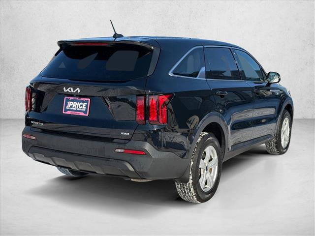 Used 2023 Kia Sorento LX image 5