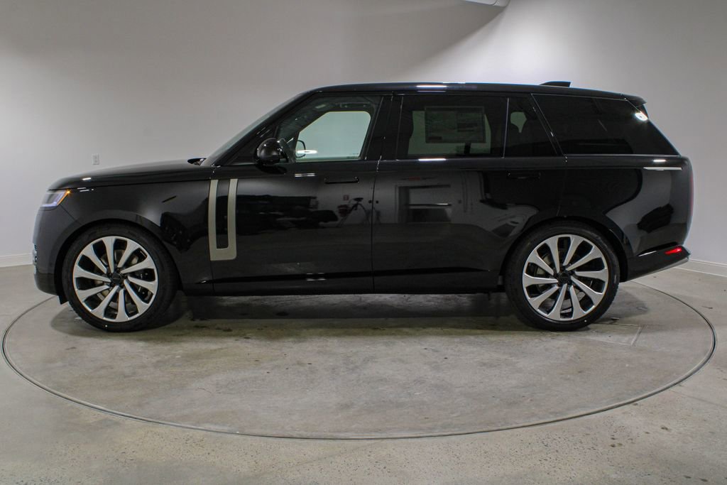 New 2026 Land Rover Range Rover Long Wheelbase SE AWD/4WD image 2