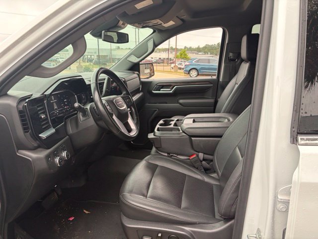 Used 2025 GMC Sierra 1500 SLT AWD/4WD image 6
