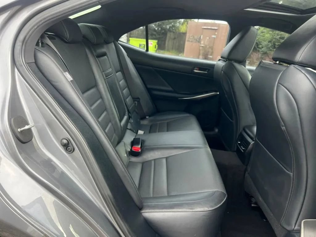 Used 2020 Lexus IS 350 F Sport w/ F Sport Package RWD image 19