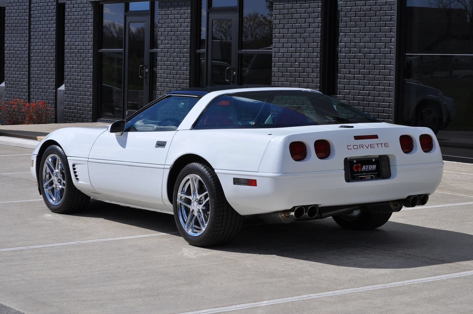 Used 1996 Chevrolet Corvette Coupe RWD image 5