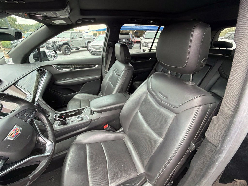 Used 2020 Cadillac XT6 Premium Luxury AWD/4WD image 7