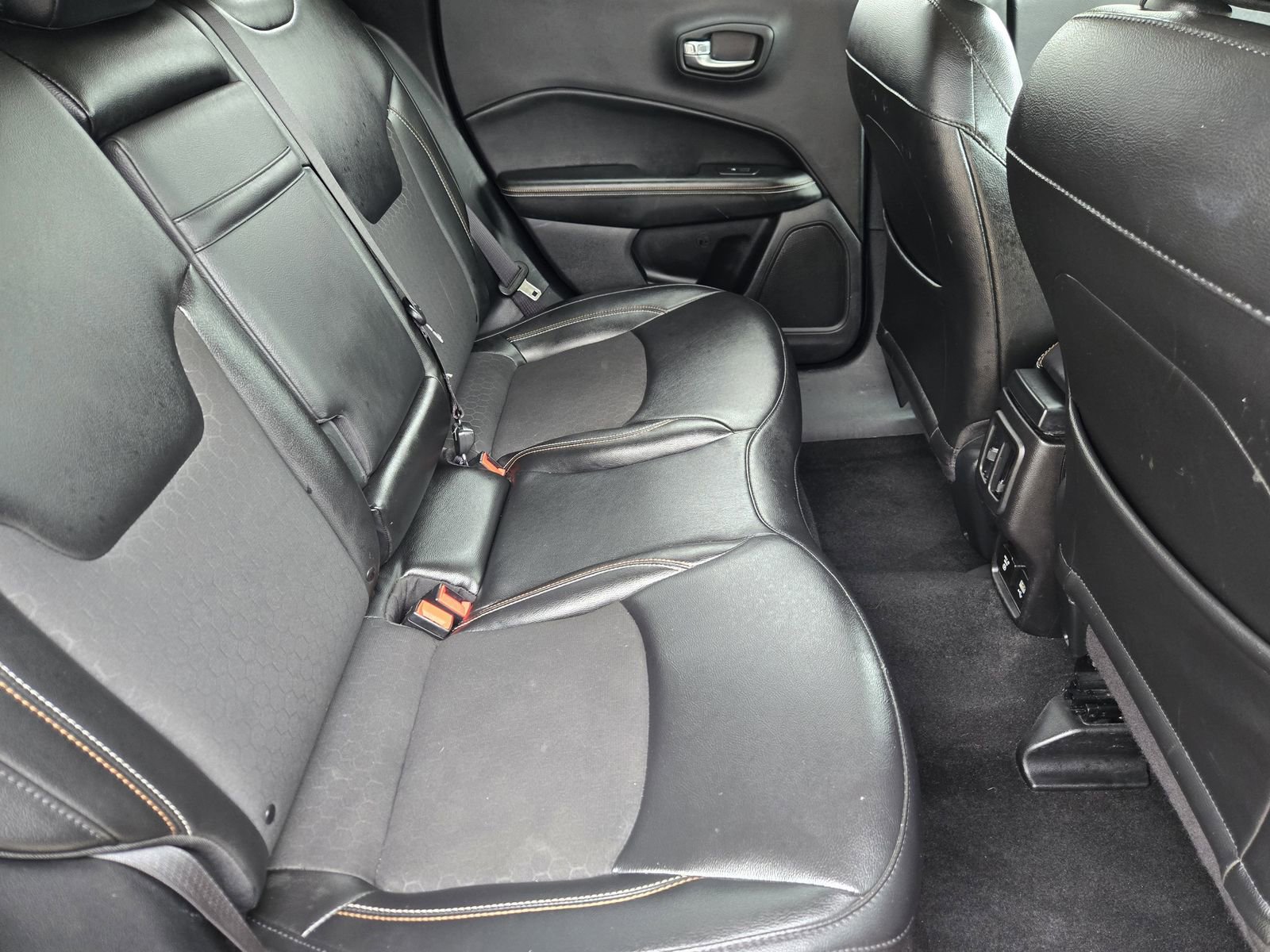 Used 2019 Jeep Compass Latitude w/ Popular Equipment Group image 39