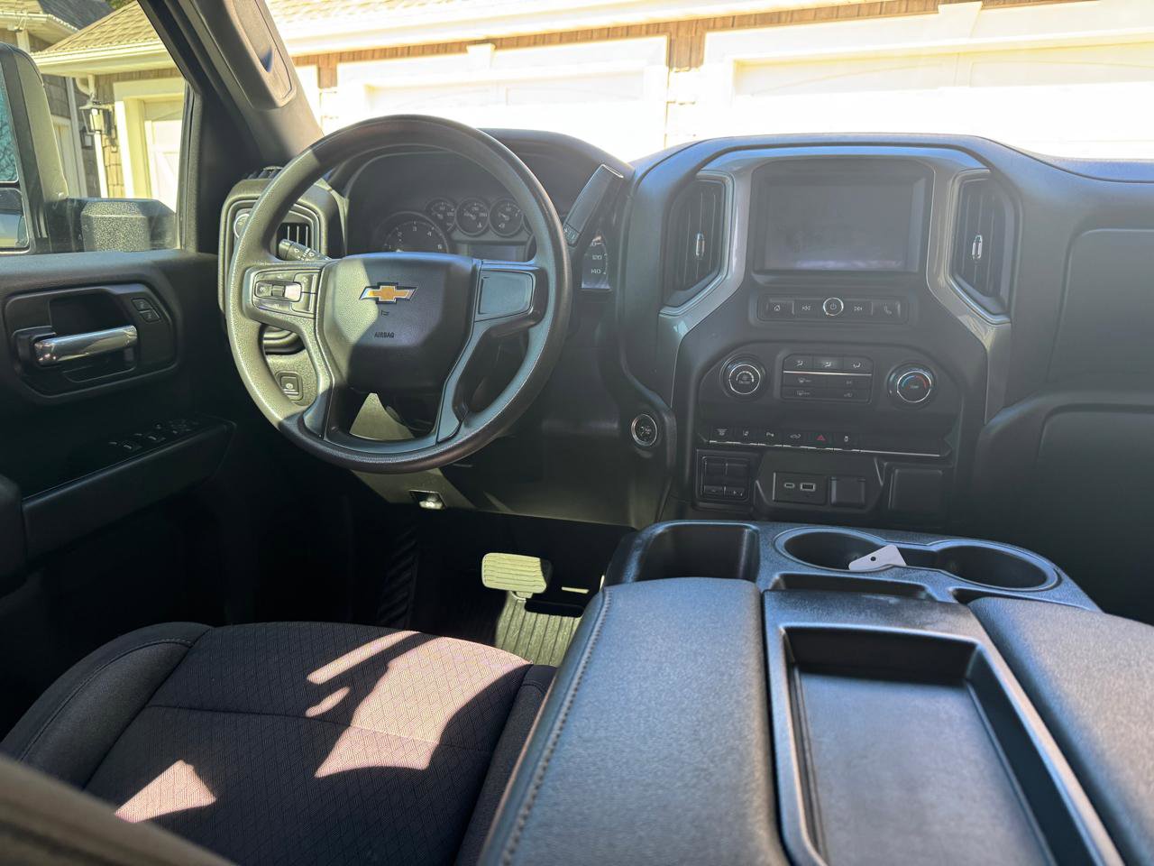 Used 2024 Chevrolet Silverado 2500 Custom w/ Custom Value Package image 15