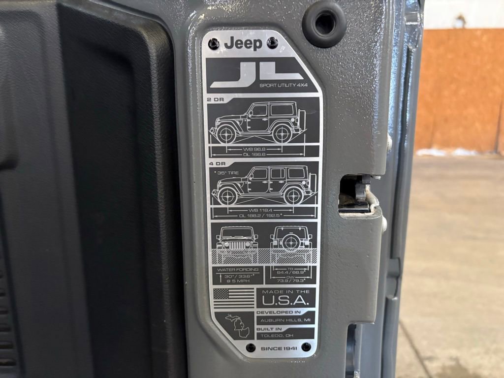 Used 2022 Jeep Wrangler Unlimited Rubicon 4xe w/ Dual Top Group image 14