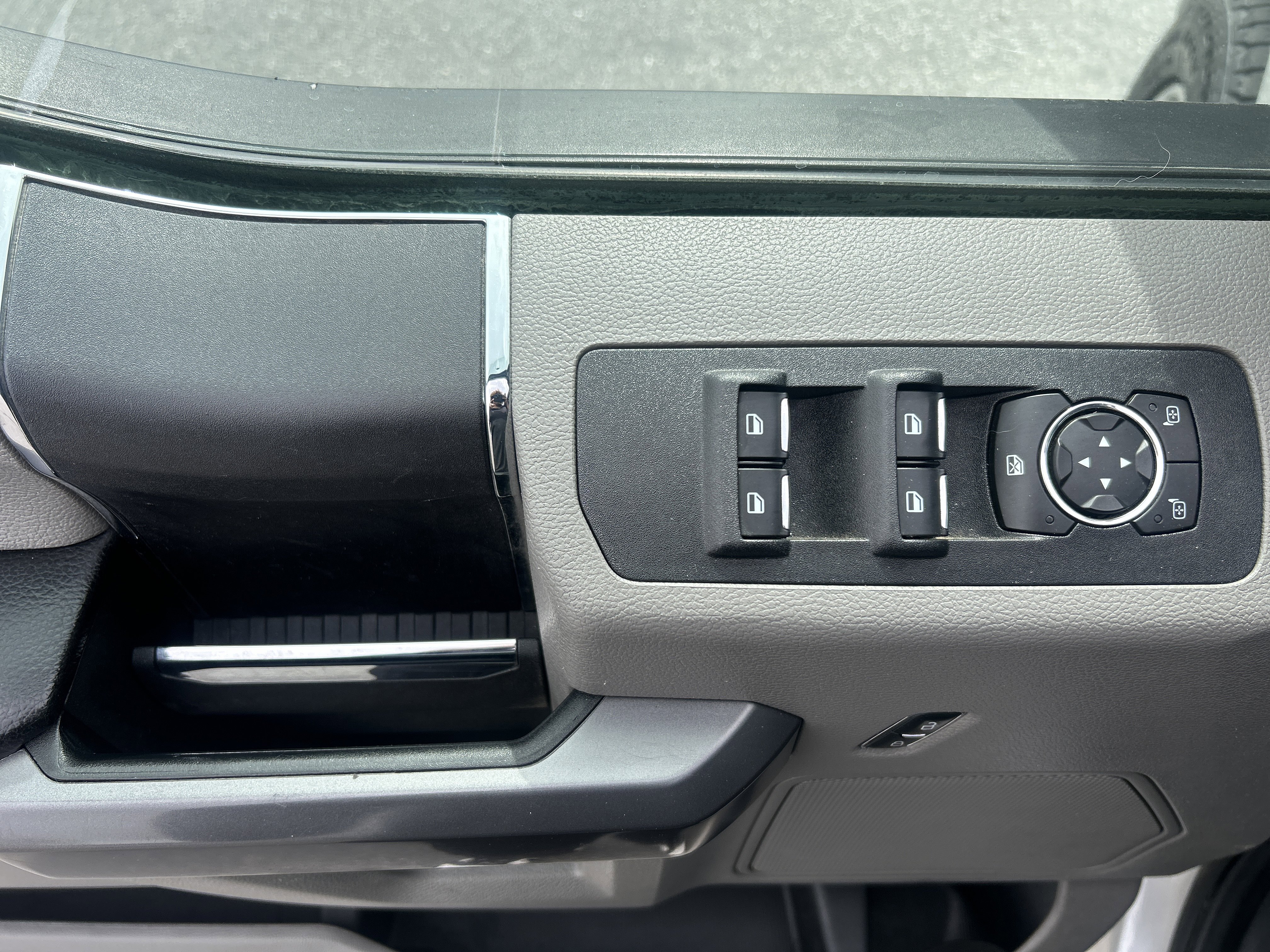 Used 2019 Ford F150 XLT w/ Trailer Tow Package image 14