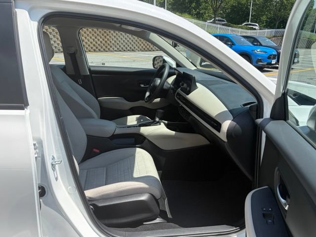 Certified 2025 Honda HR-V LX image 27