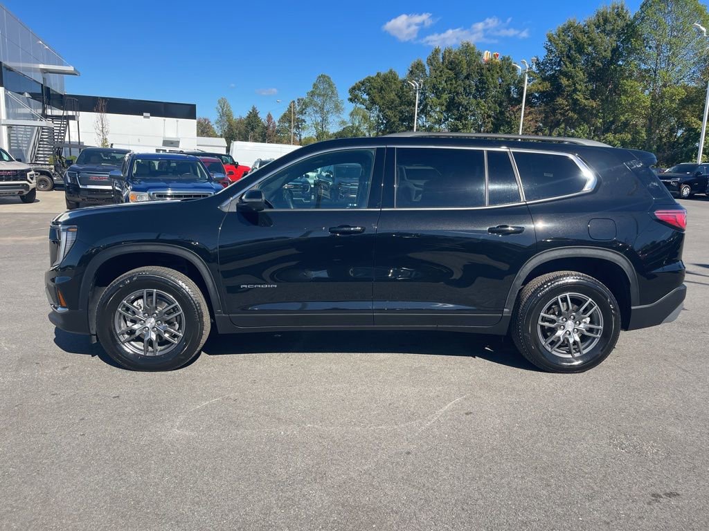 Used 2025 GMC Acadia Elevation FWD image 2