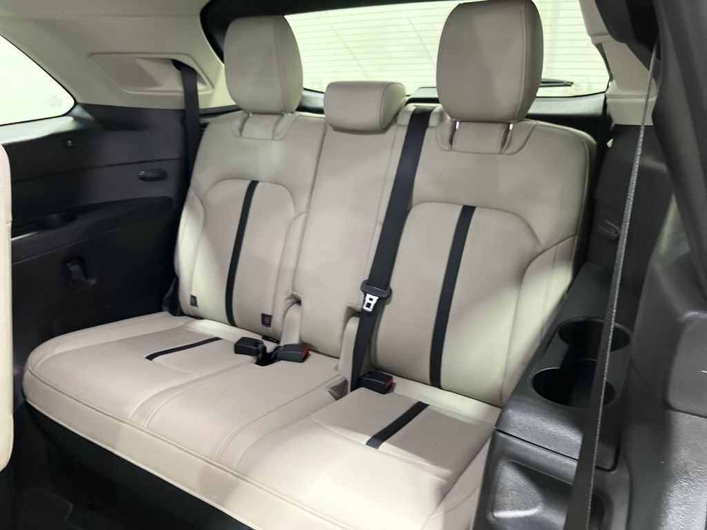 Used 2024 MAZDA CX-90 3.3 Turbo w/ Premium Package image 28