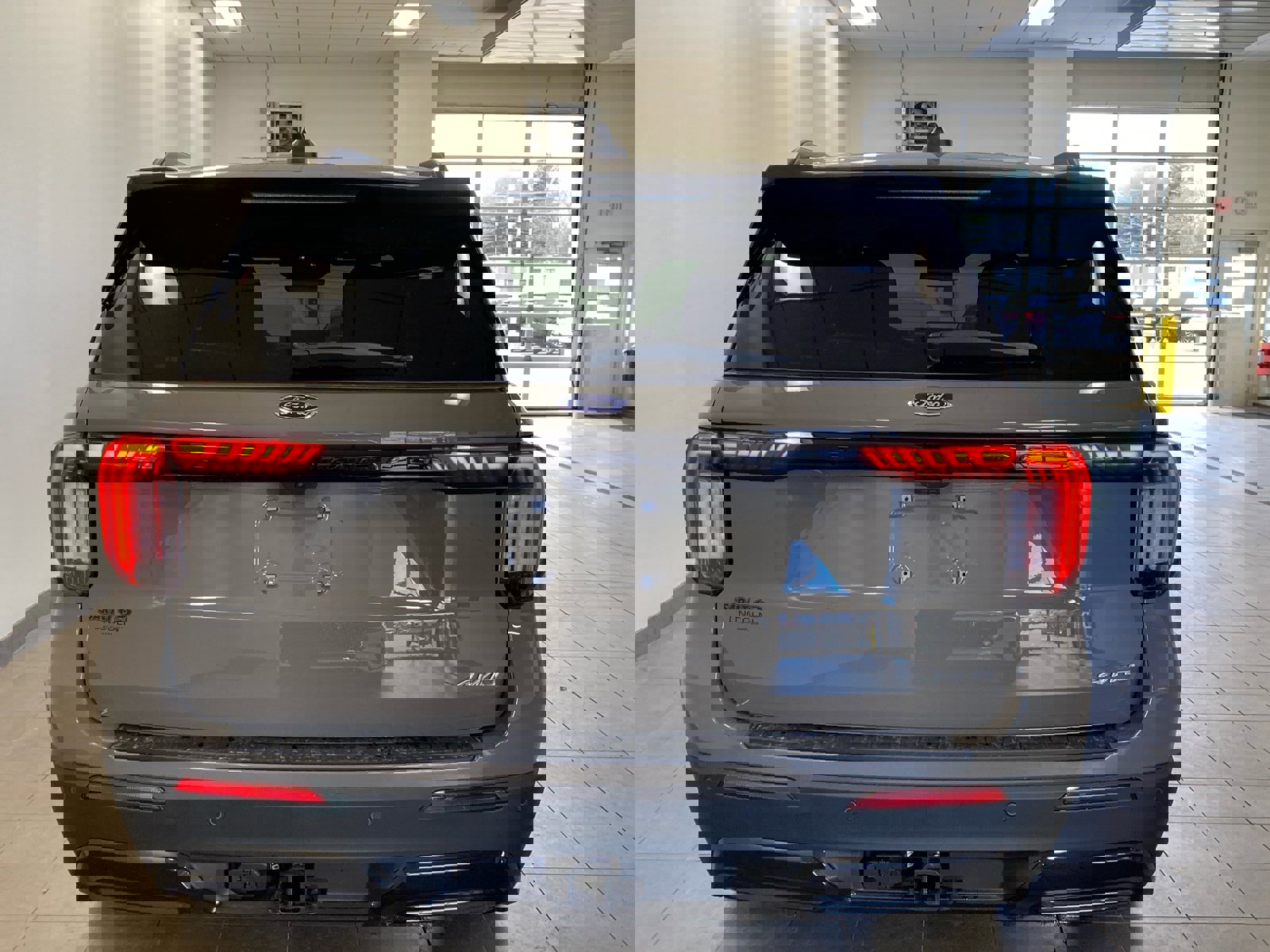 New 2026 Ford Explorer ST-Line w/ ST-Line Street Pack image 6