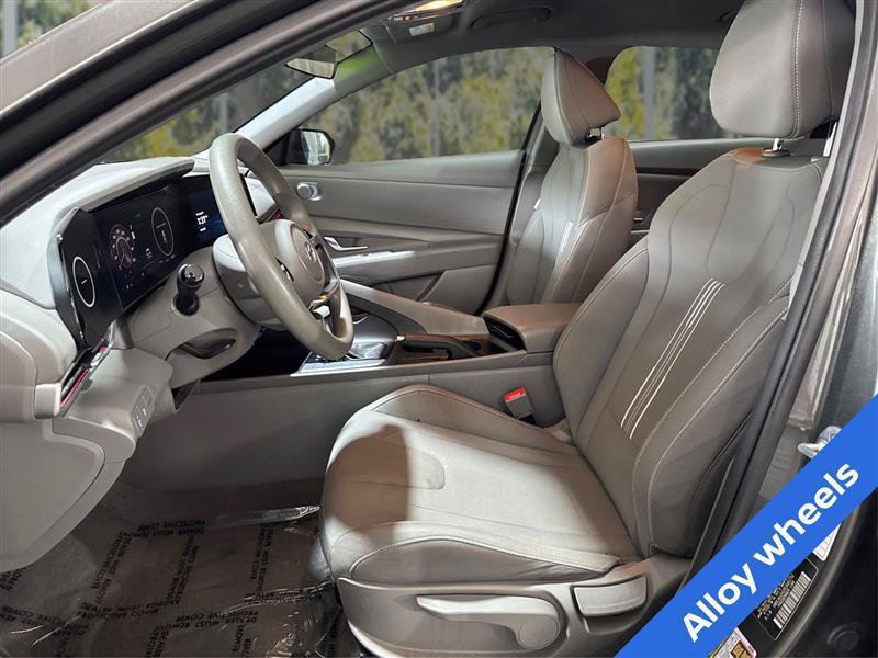 Used 2024 Hyundai Elantra SEL FWD image 9