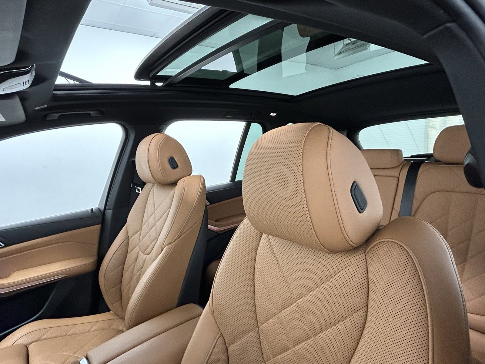 Used 2024 BMW X5 xDrive40i w/ Premium Package image 29