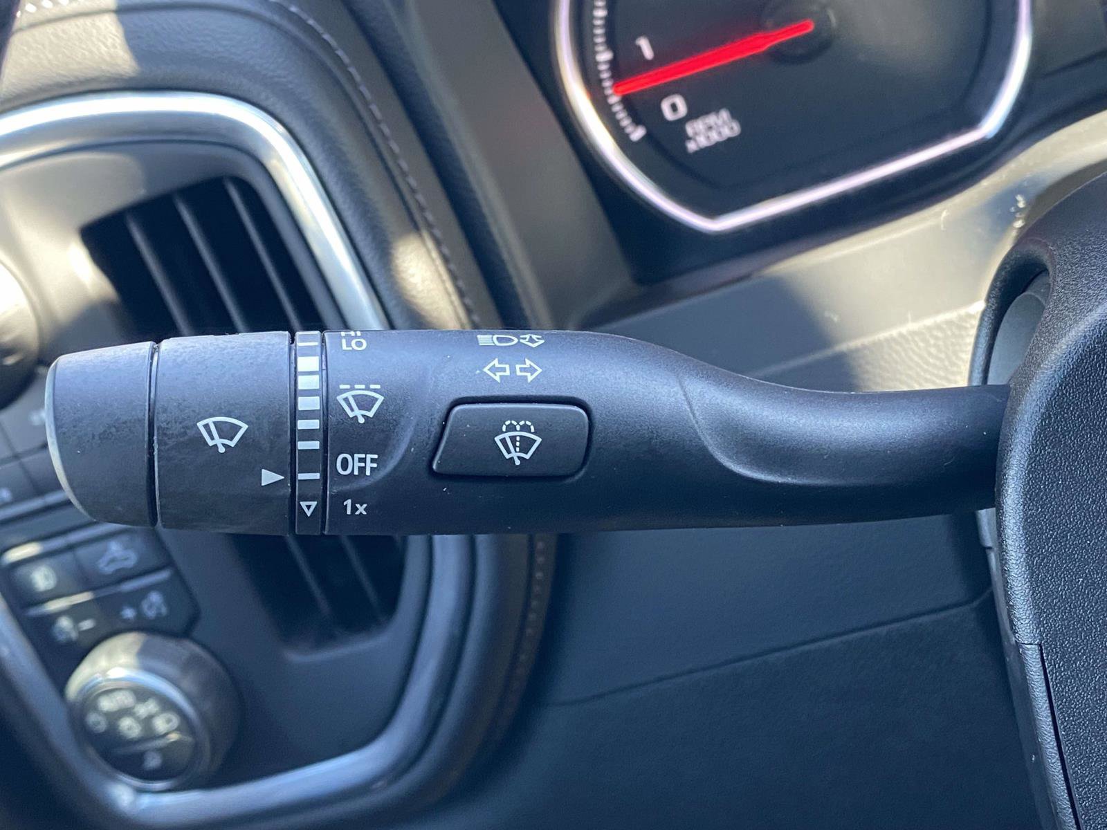 Used 2021 Chevrolet Silverado 2500 LTZ w/ LTZ Convenience Package image 22