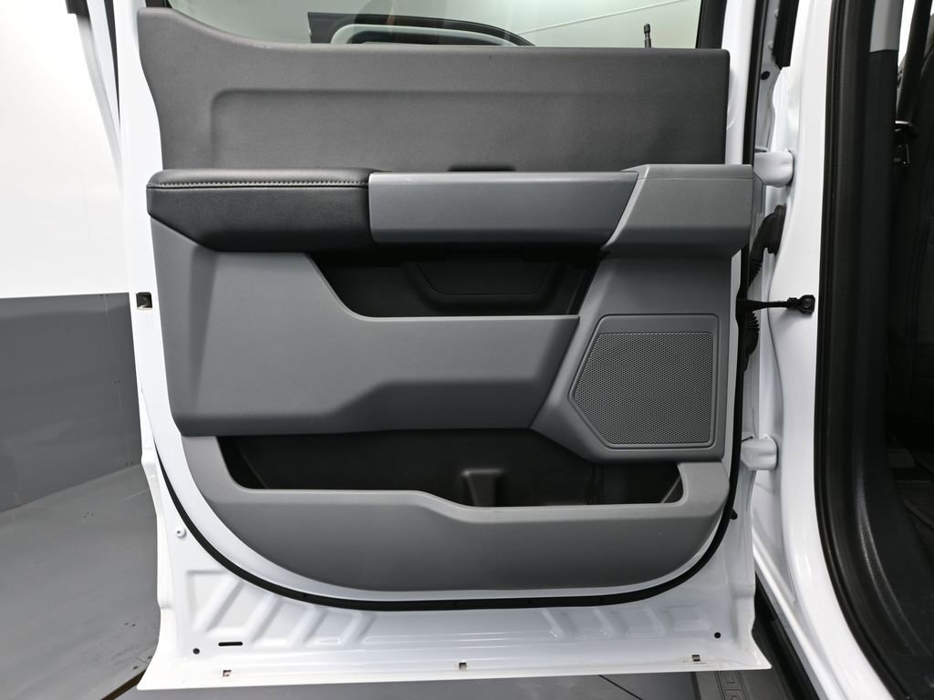 Used 2023 Ford F350 XLT image 34