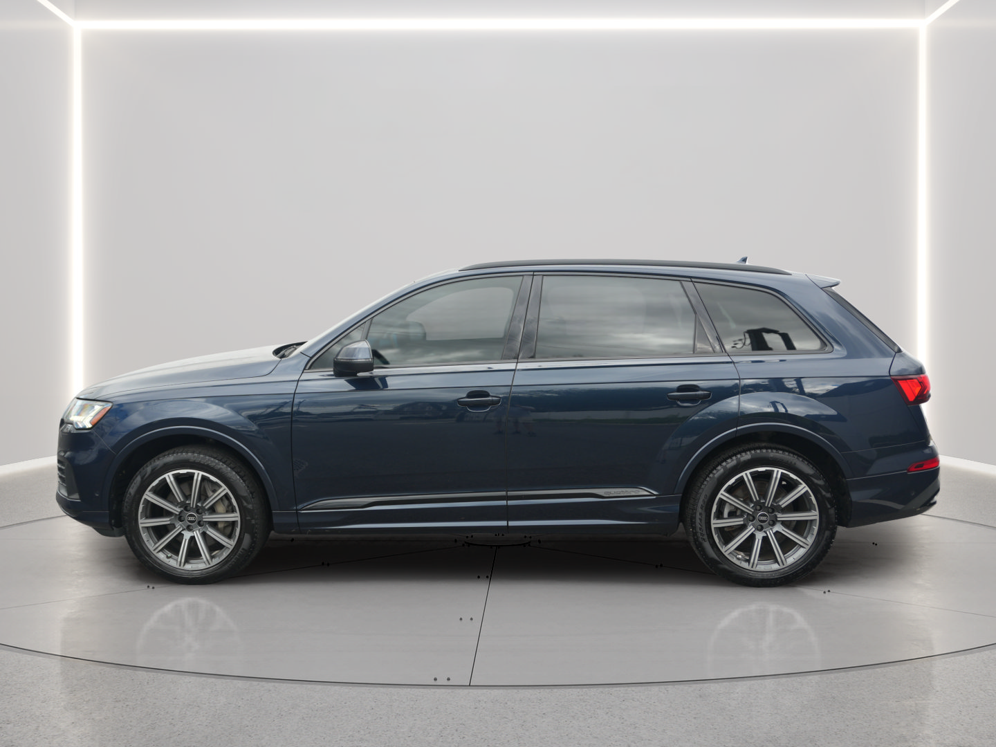 Used 2024 Audi Q7 2.0T Premium Plus w/ Premium Plus Package AWD/4WD image 2