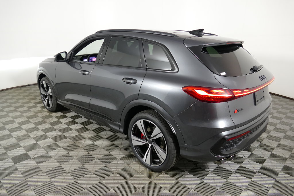 New 2026 Audi SQ5 Prestige AWD/4WD image 5