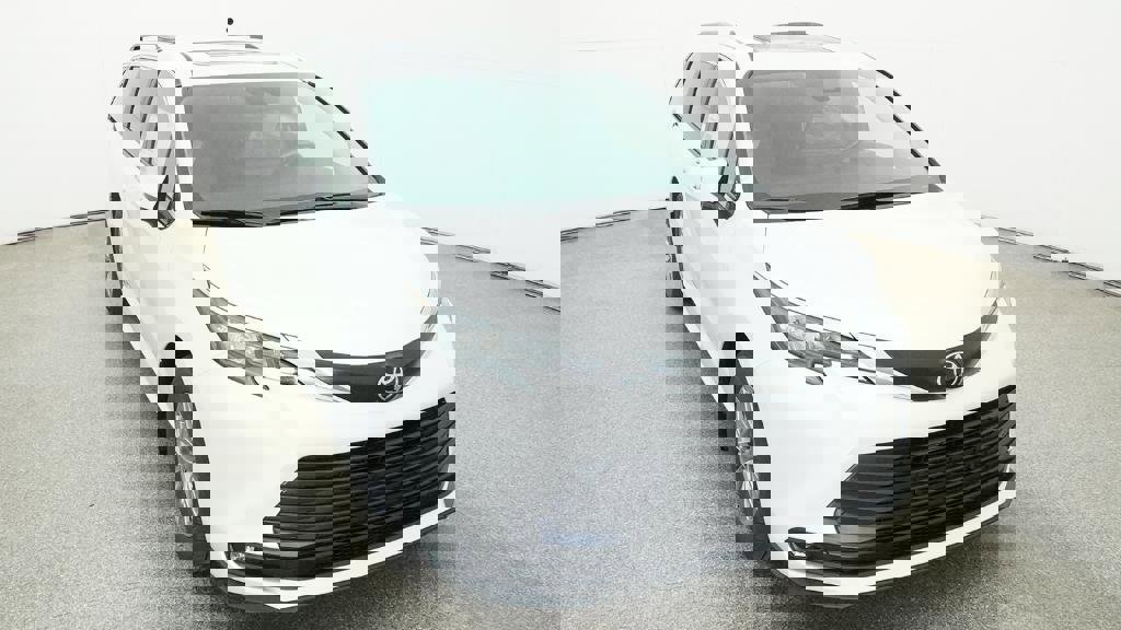 New 2026 Toyota Sienna XLE image 20