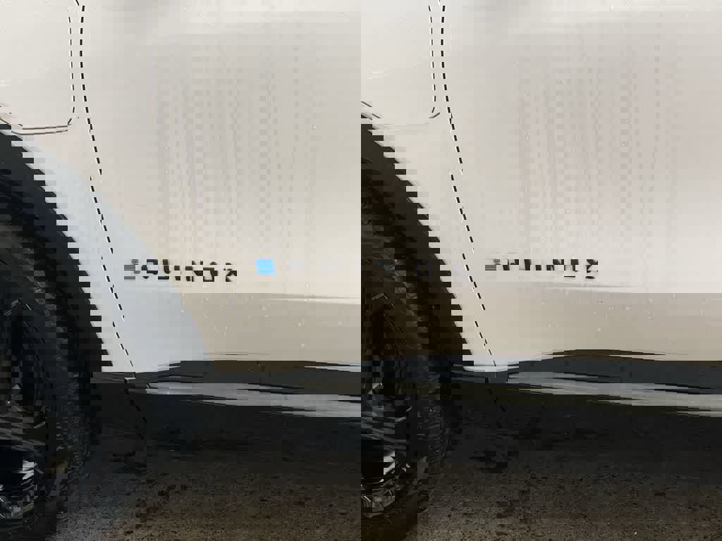 Used 2024 Chevrolet Equinox EV RS image 10