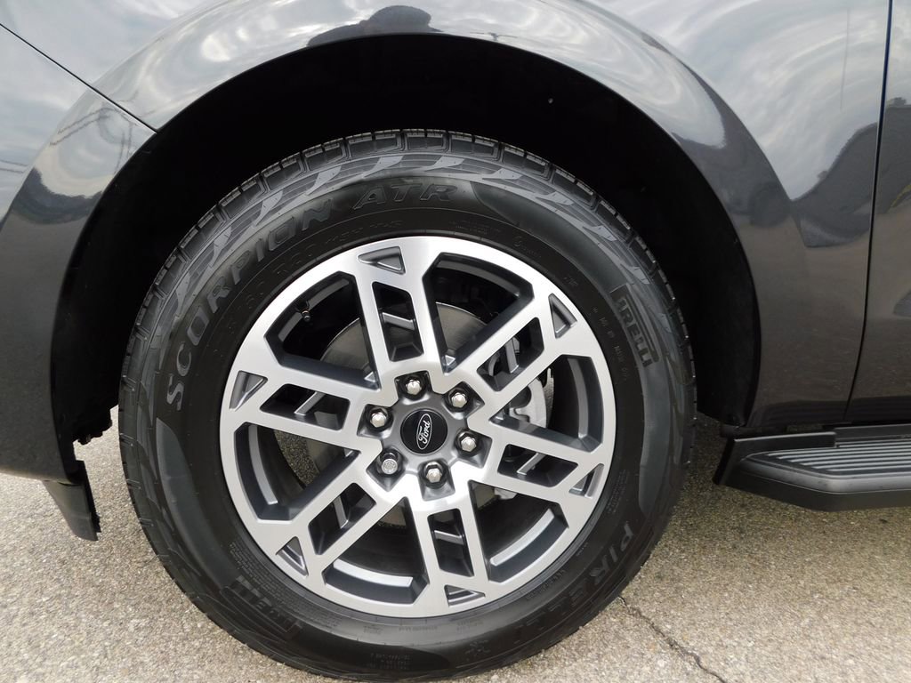 New 2026 Ford Expedition Max Active image 10