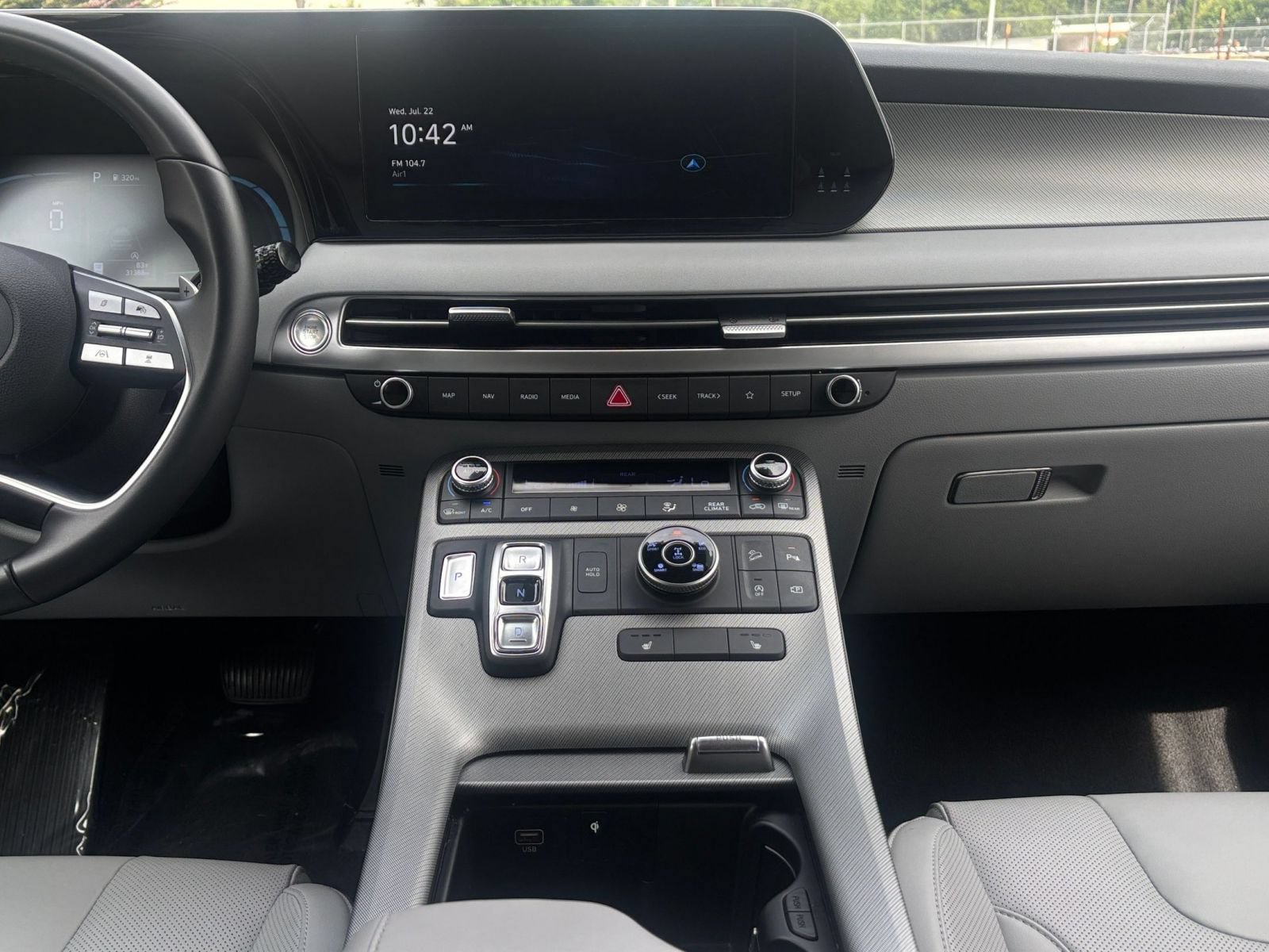 Used 2025 Hyundai Palisade SEL AWD/4WD image 16