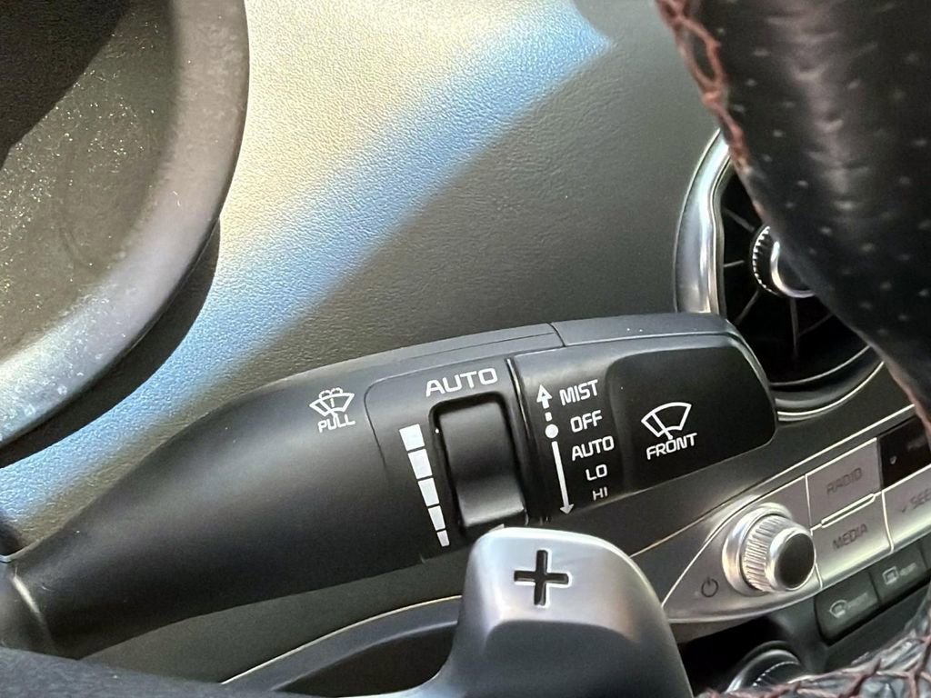 Used 2018 Kia Stinger GT2 image 30