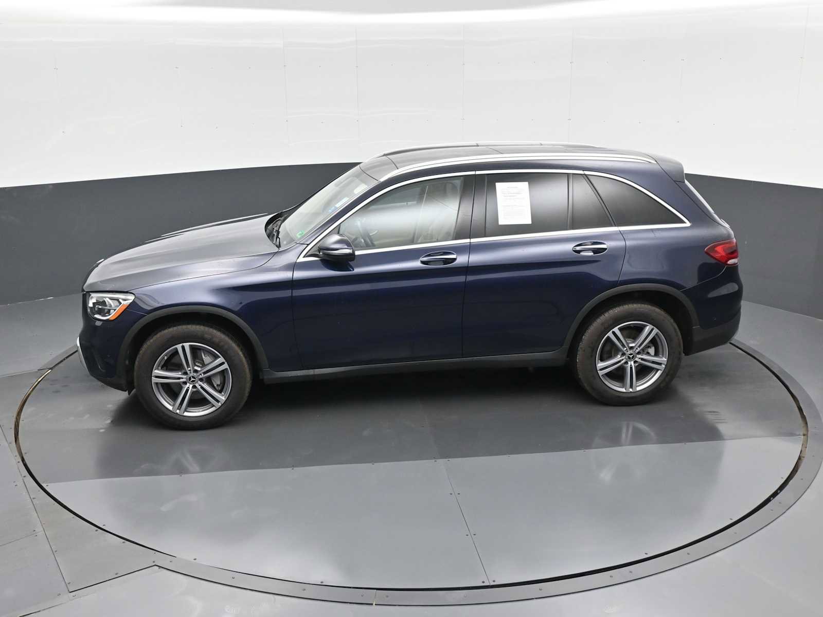 Used 2022 Mercedes-Benz GLC 300 4MATIC image 24