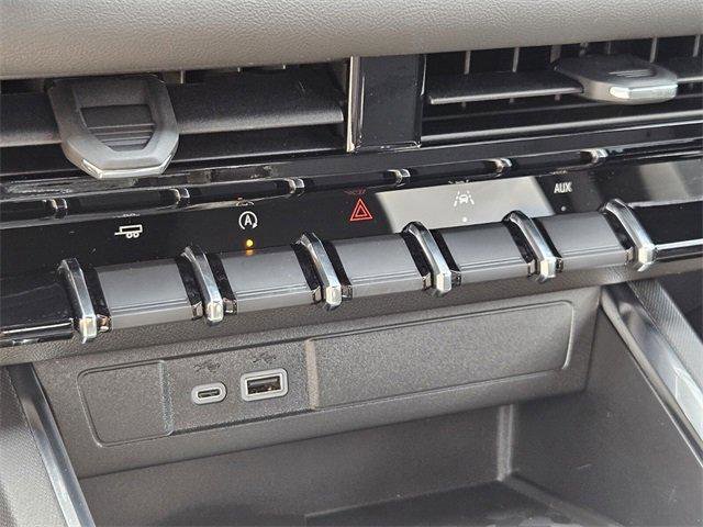 New 2025 GMC Canyon Elevation image 18