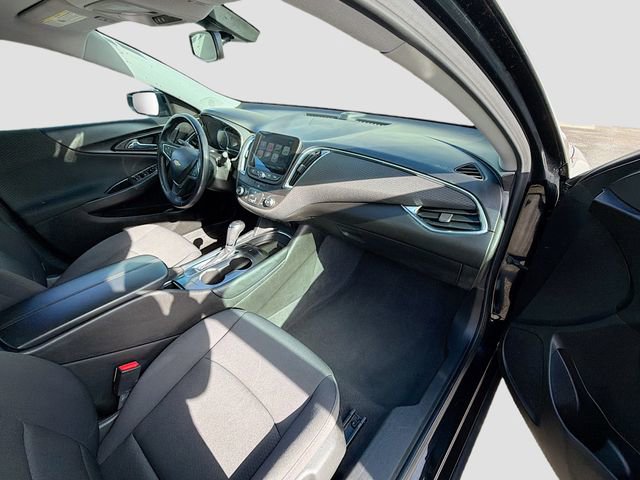 Used 2016 Chevrolet Malibu LT image 27