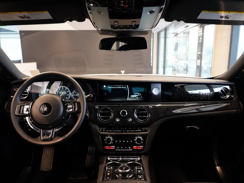 Certified 2022 Rolls-Royce Ghost image 4