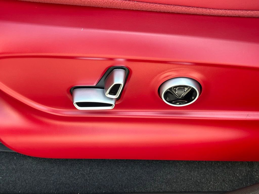 Used 2024 Maserati Grecale Trofeo image 18