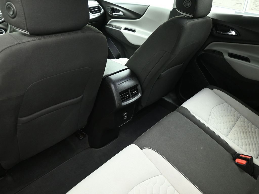 Used 2019 Chevrolet Equinox LS image 20