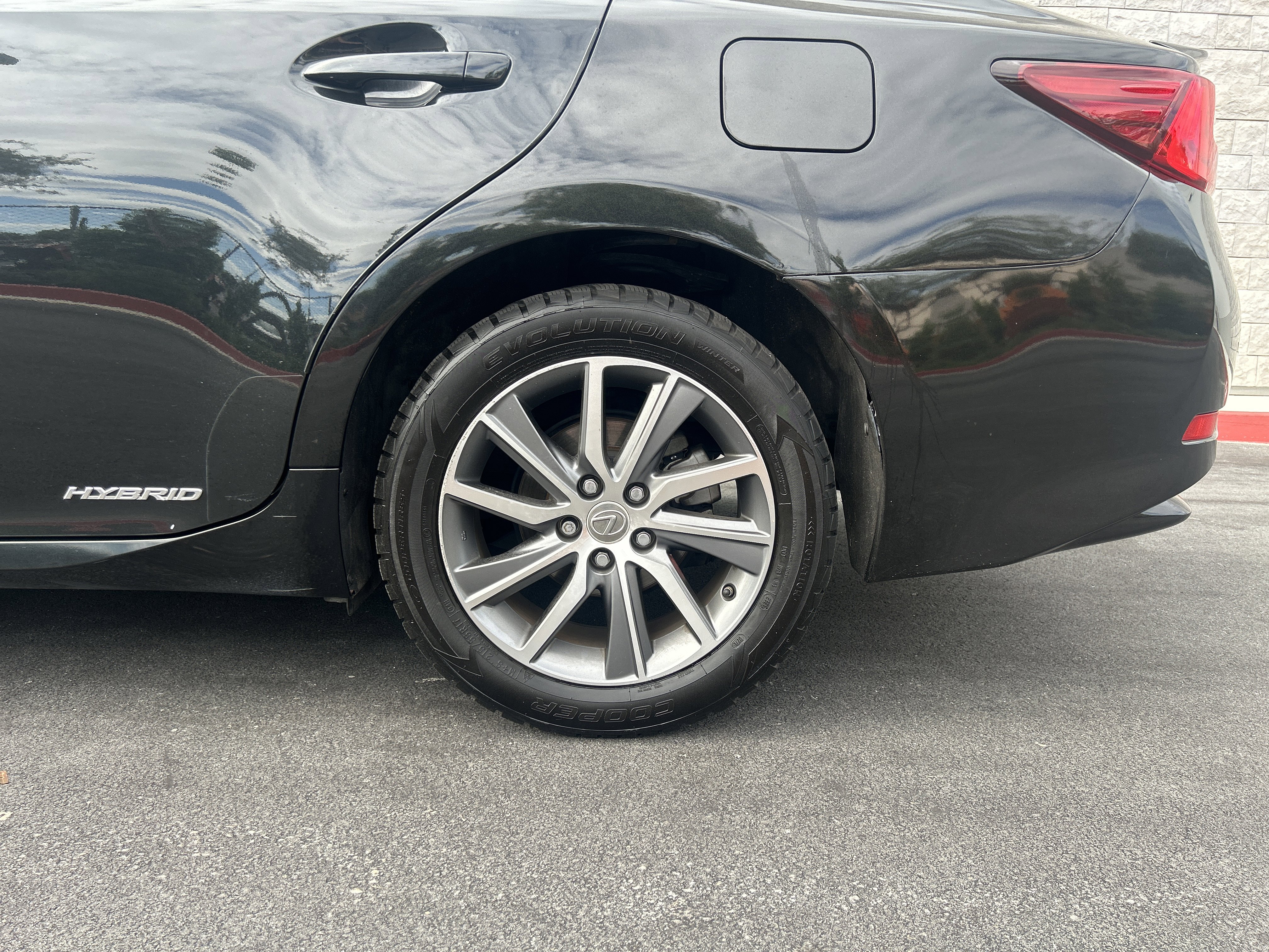 Used 2019 Lexus IS 300 F Sport w/ F Sport Package AWD/4WD image 9