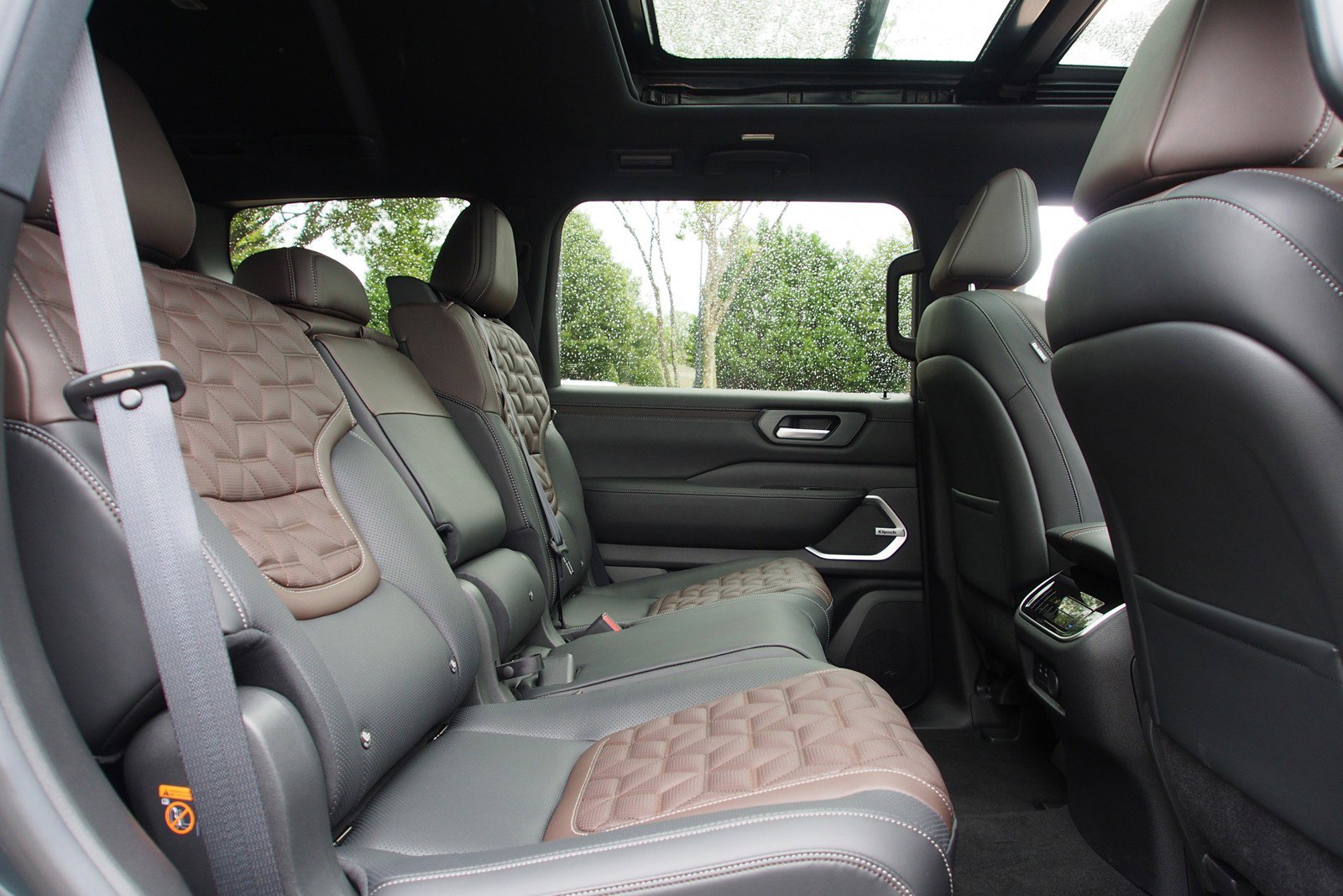 New 2026 Nissan Armada Platinum Reserve image 13