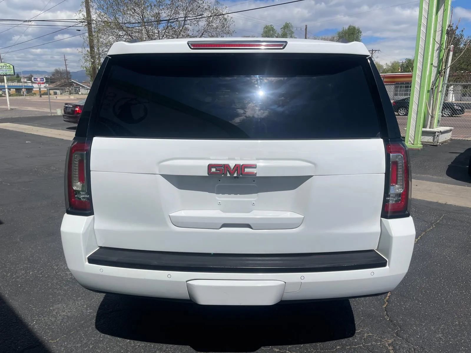 Used 2019 GMC Yukon XL SLT AWD/4WD image 7