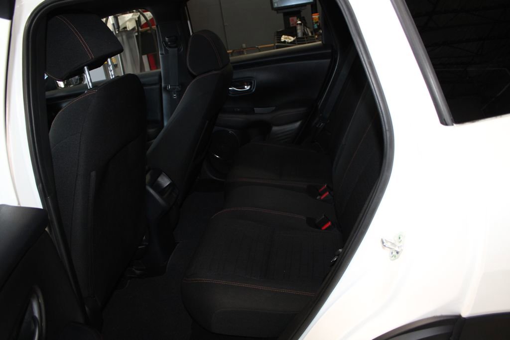 Used 2024 Honda HR-V Sport image 17