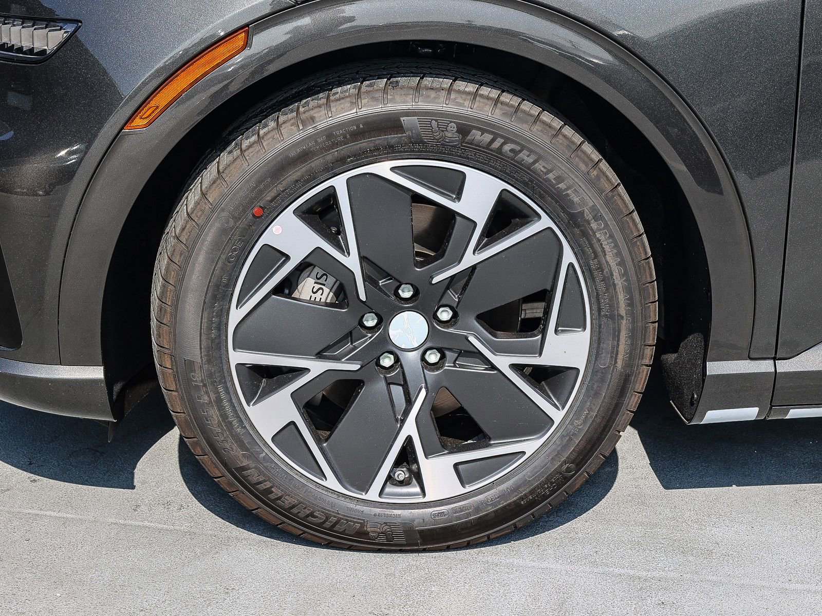 New 2026 Genesis GV60 RWD image 9