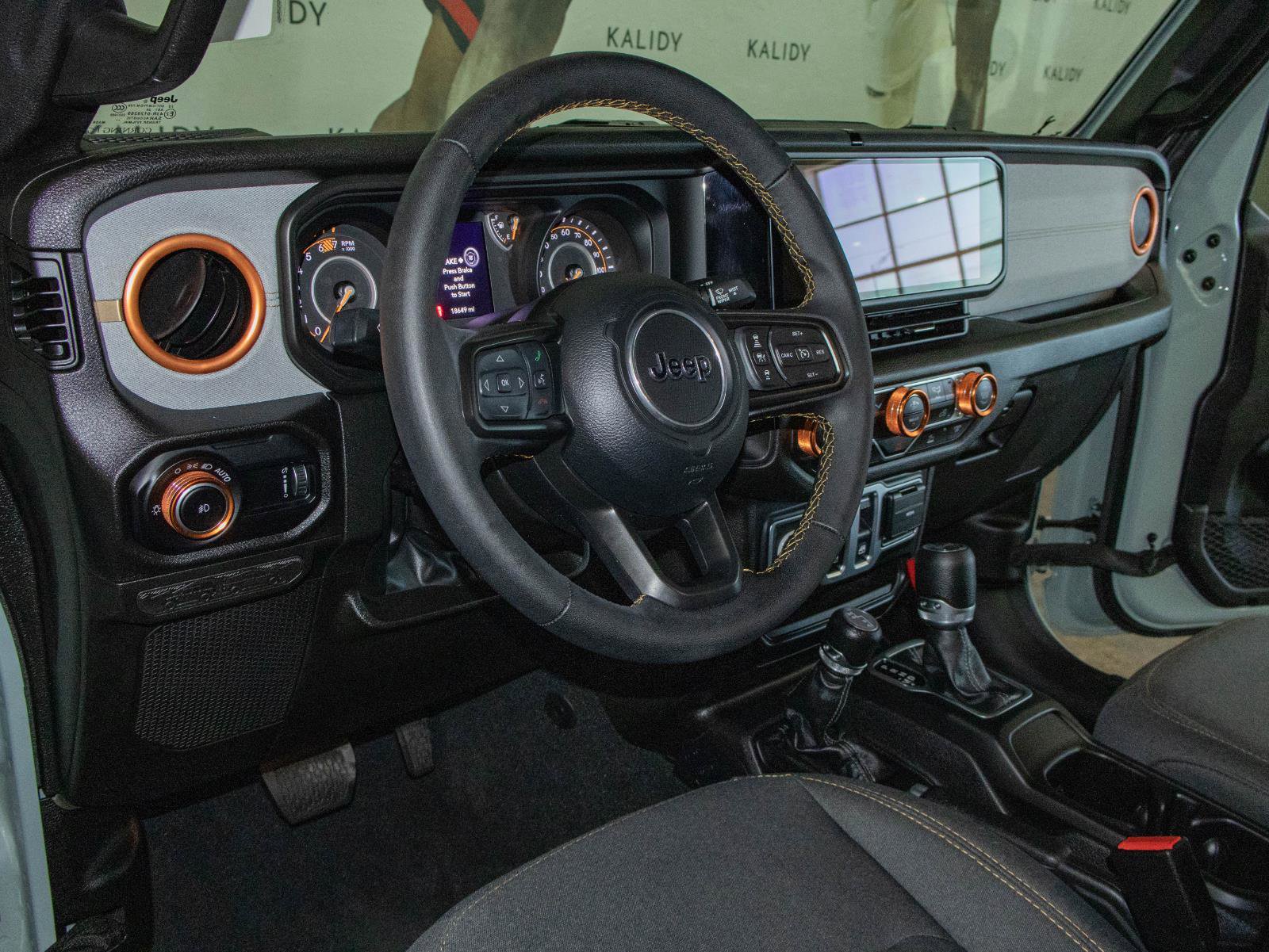 Used 2024 Jeep Wrangler Sport S image 2